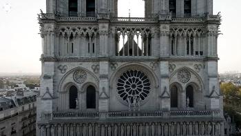 360°, Paris, l'envers du décor: hommage à Notre-Dame de Paris