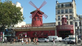 Paris métamorphoses: Le Moulin Rouge