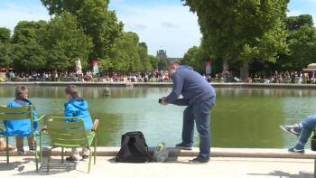 Paris métamorphoses: Le bassin des Tuileries