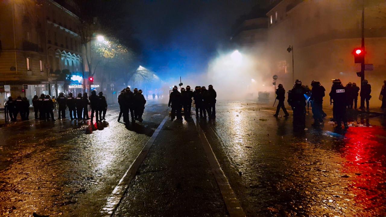 Un pays qui se tient sage 2 © Le Bureau - Jour2féte