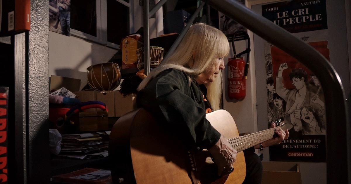 N'EFFACEZ PAS NOS TRACES ! Dominique Grange, une chanteuse engagée