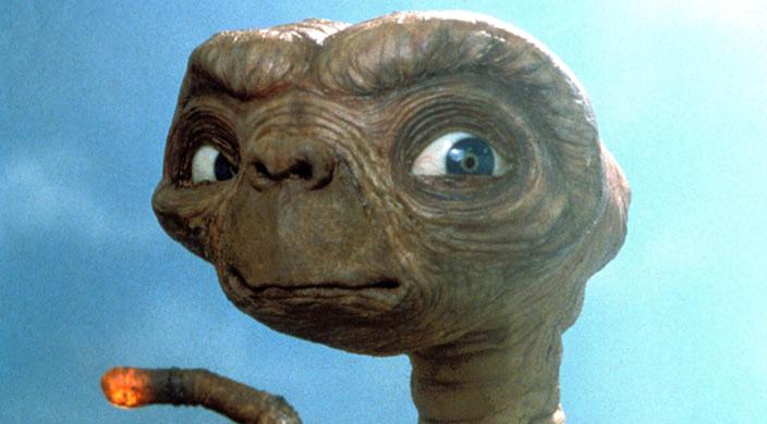 E.T L'Extra-terrestre
