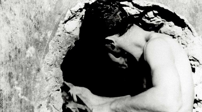 Le Trou