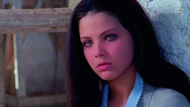 Ornella Muti, Seule contre la Mafia
